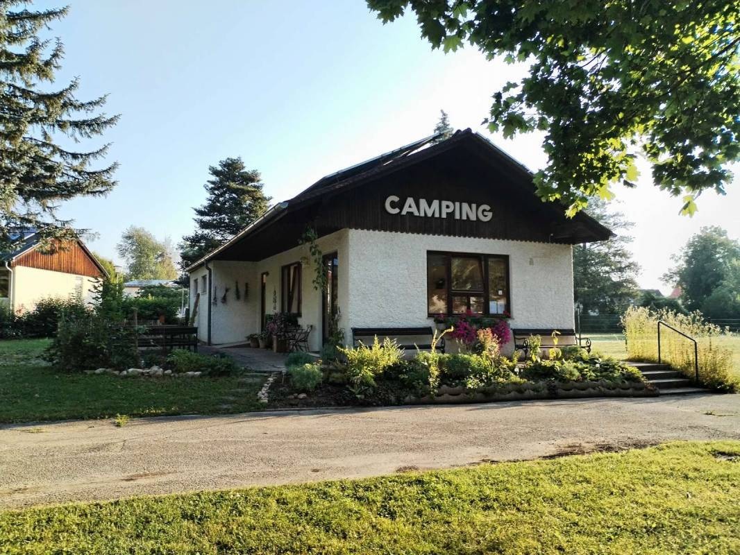 Camping Schloss Burgau — Campingplatz in Burgau