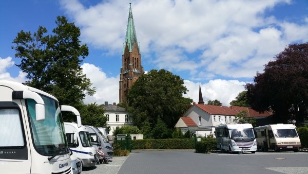 Stellplatz am Stadthafen Schleswig — 露营车营地 in Schleswig