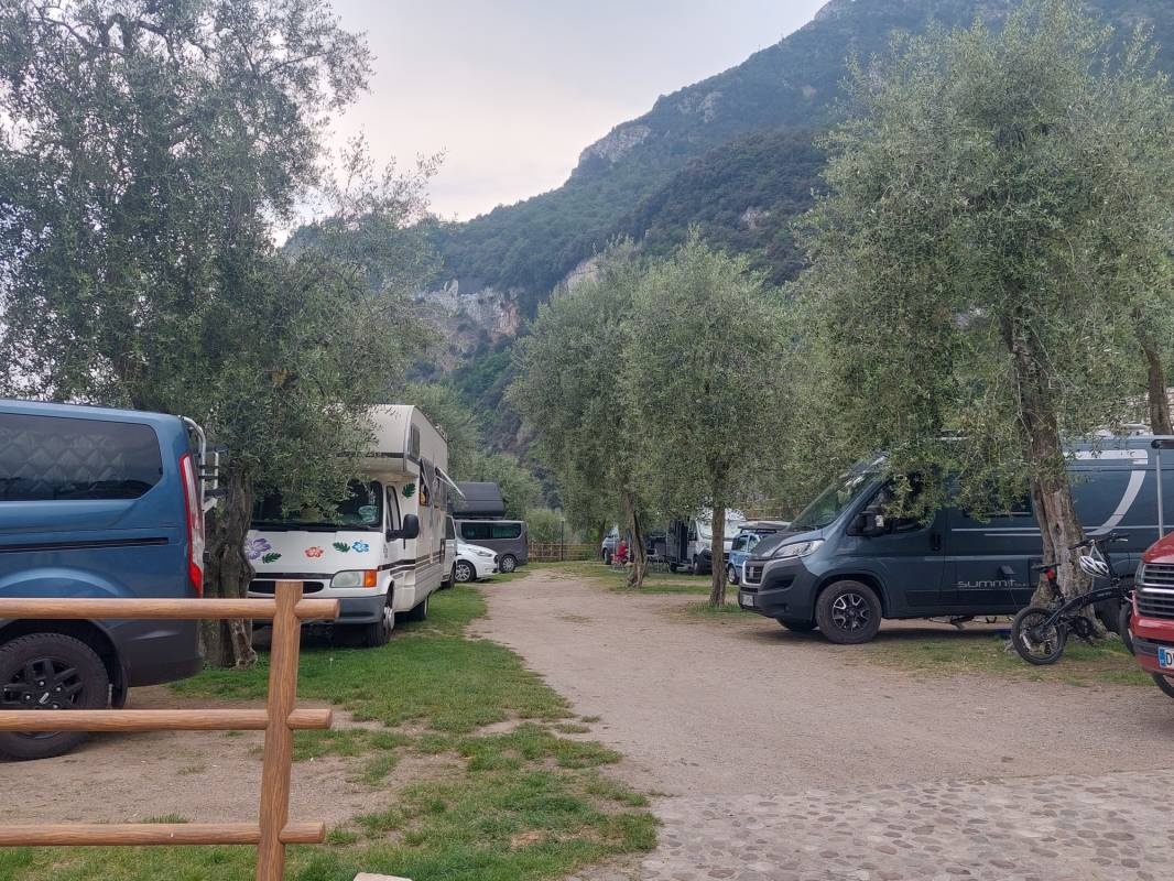 Camping Nanzel — Sítio de acampamento in Limone sul Garda