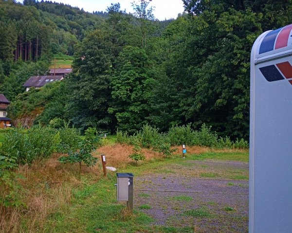 Reisemobilstellplatz An den Heilquellen — Campervan Site in Bad Peterstal