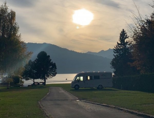 Camping Manor Farm — Sítio de acampamento in Unterseen