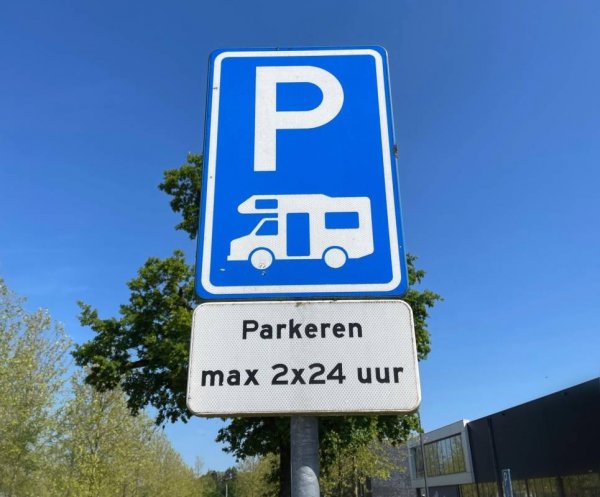 Parkplatz — Photo 3