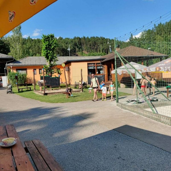 Kemp Pecka — Photo 6