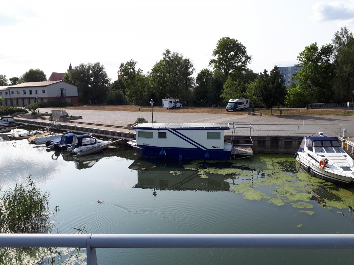 Marina Yacht- und Wohnmobilhafen — Stellplatz in Beeskow