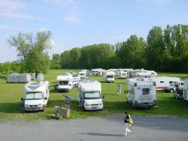 Stellplatz beim Wassersportclub Eibelstadt