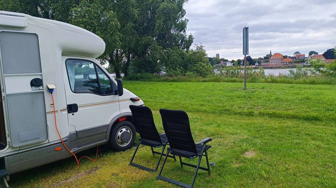Rheincamping Meerbusch — Campingplatz in Meerbusch Langst-Kierst