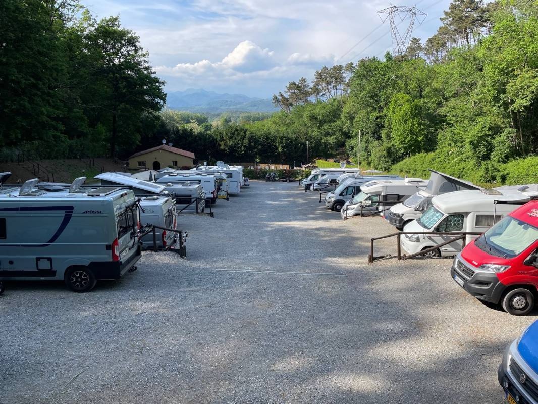 Agricampeggio La Valle — Campingplass in Lucca
