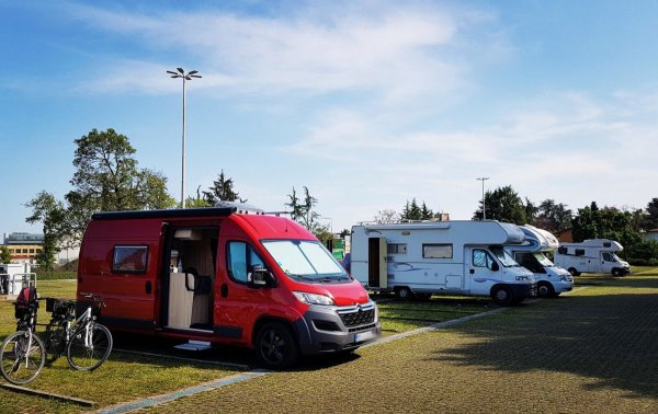 Stellplatz Udine — Foto 3