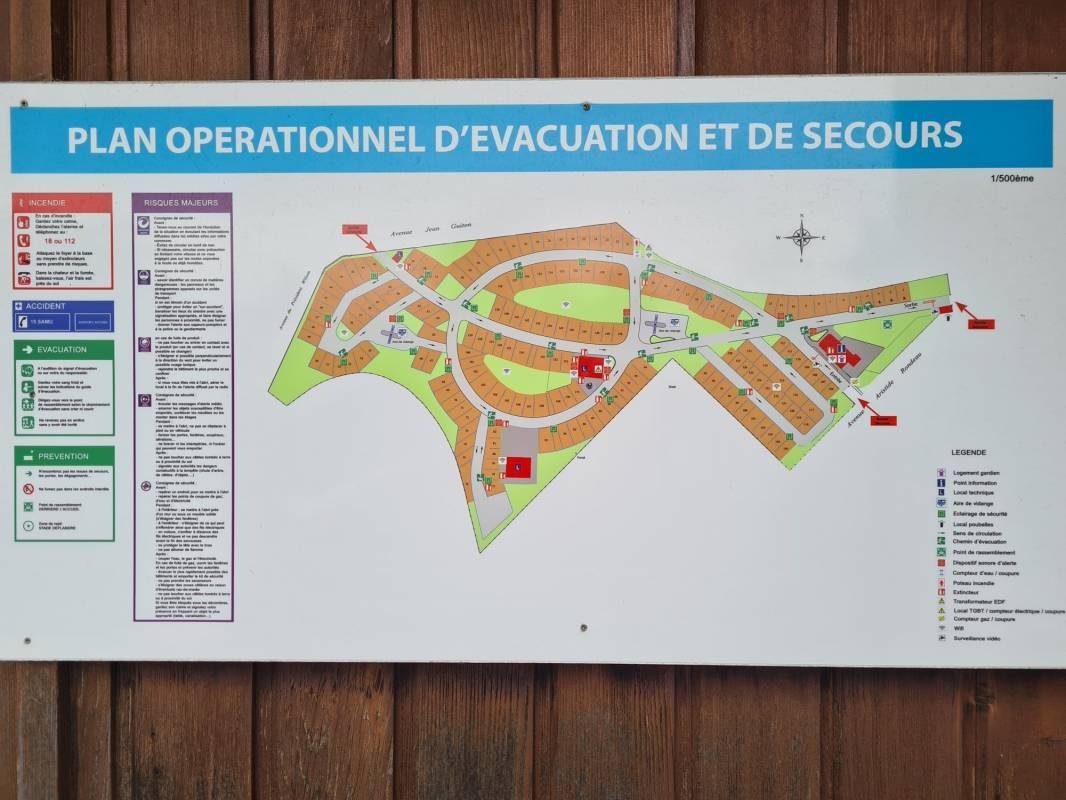 Aire de Camping-Car Port Neuf — Bobilplass in La Rochelle