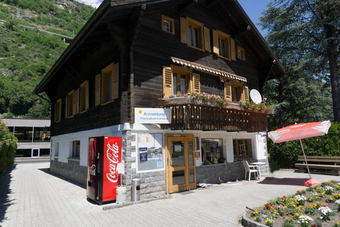 Brigerbad Parkplatz — QuickStop in Brig-Glis
