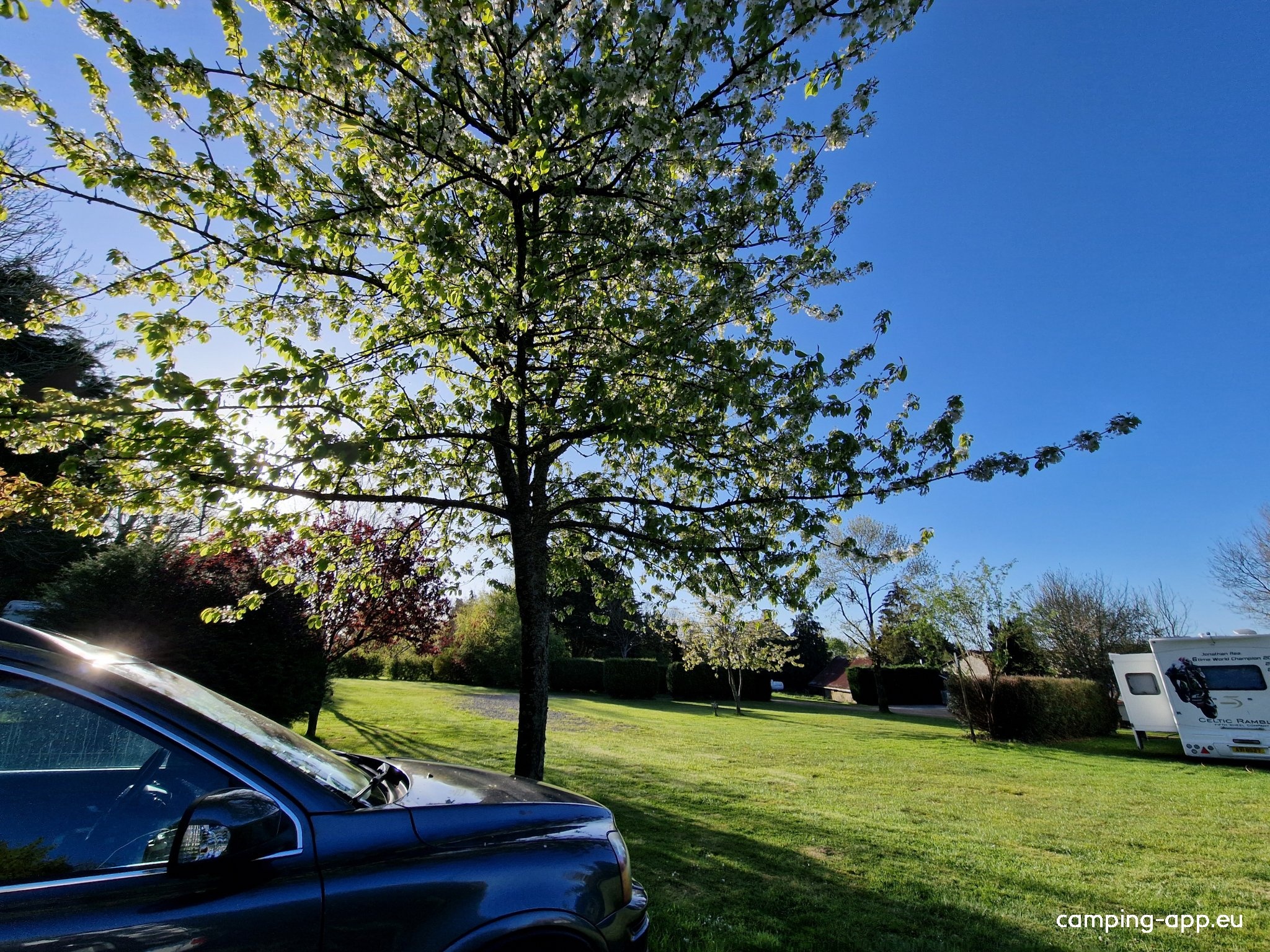 Camping Sous Les Etoiles Normandie — Kamp yeri in Souleuvre-en-Bocage