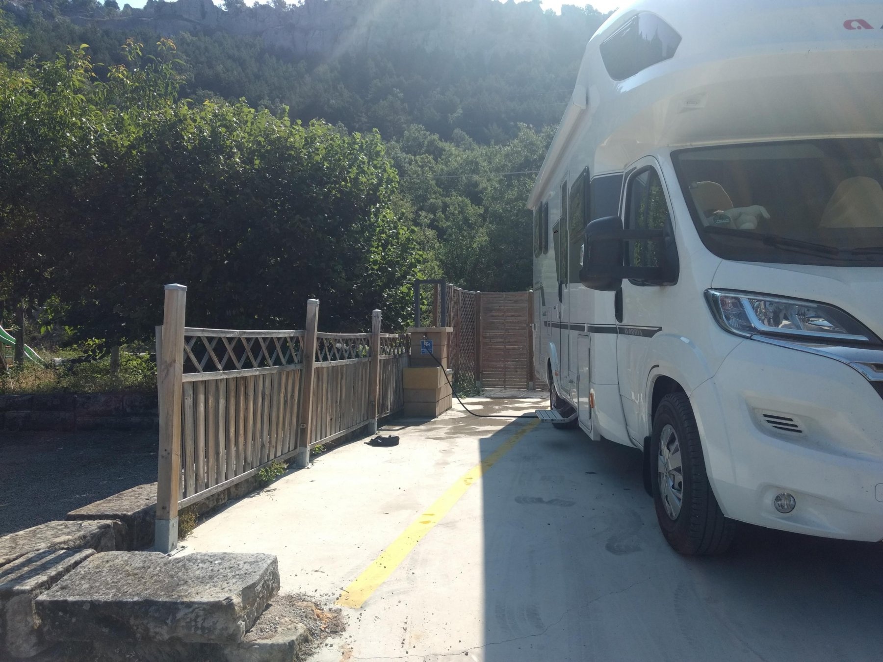 Área de Autocaravanas de Santelices — Campervan Site in Santelices