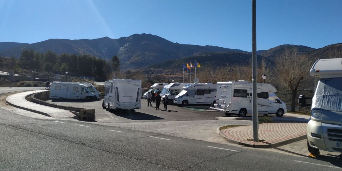 Area de Villanueva de Avila — Area di sosta in Villanueva de Avila