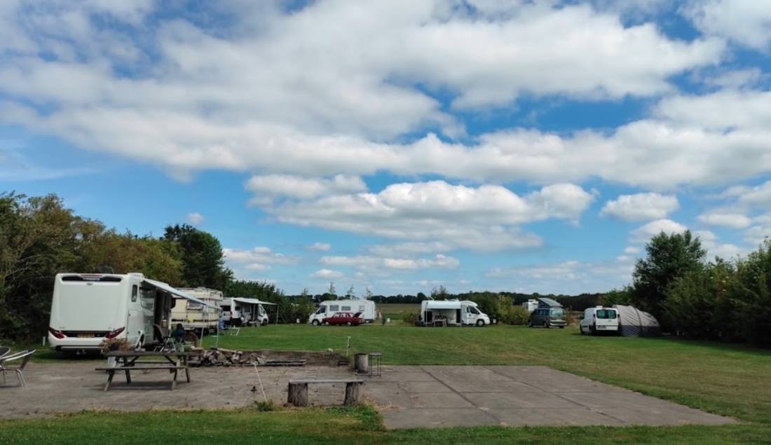 Camperplaats Mirnserheide — Stellplatz in De Fryske Marren