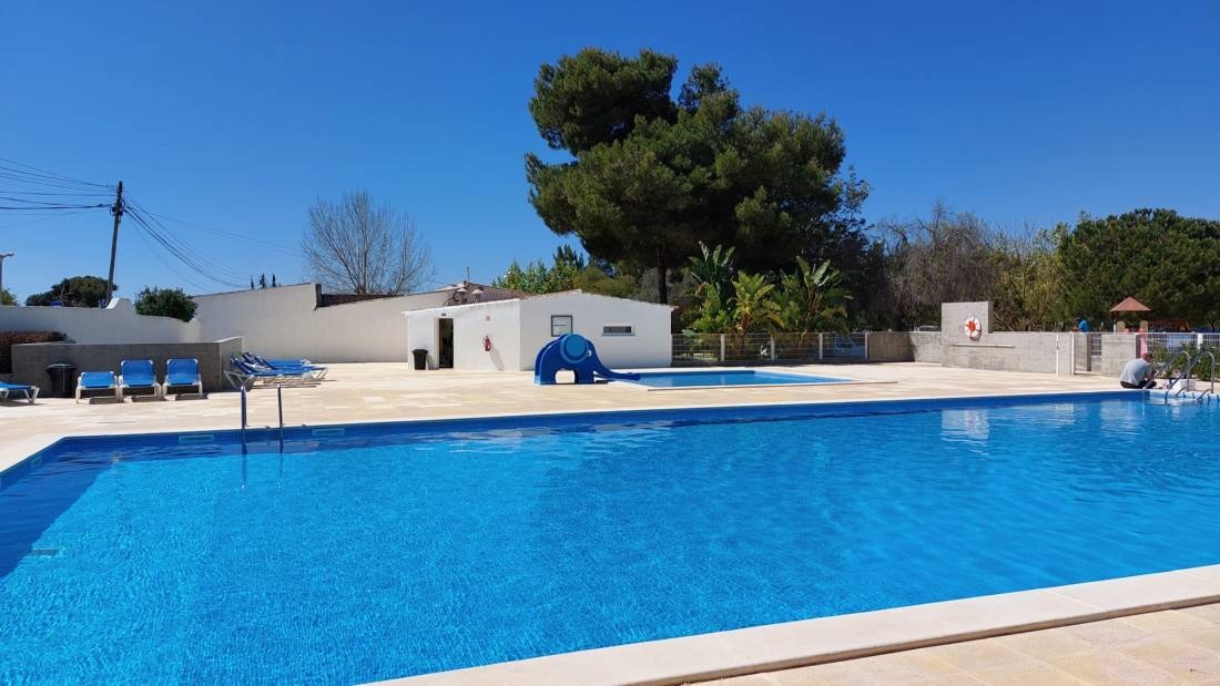 Orbitur Camping Valverde — Kemp in Luz