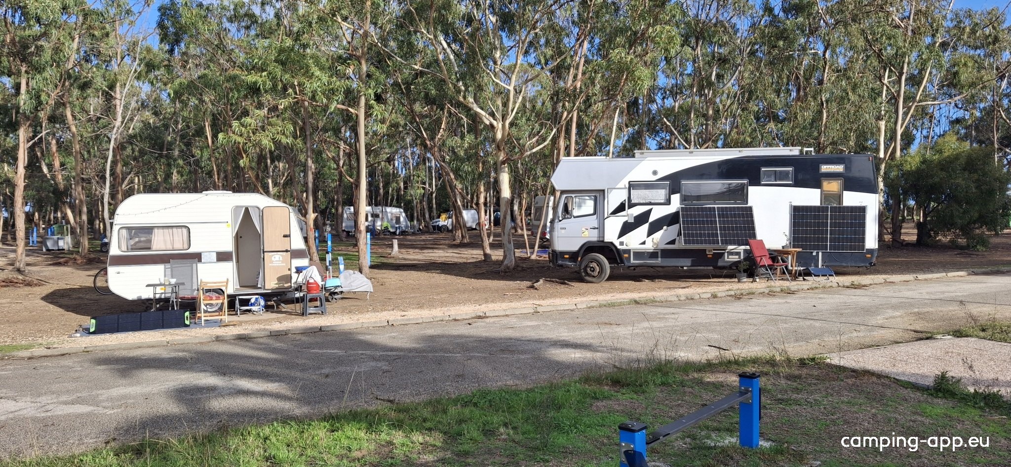 Parque de campismo serrao — Kemping in Rogil