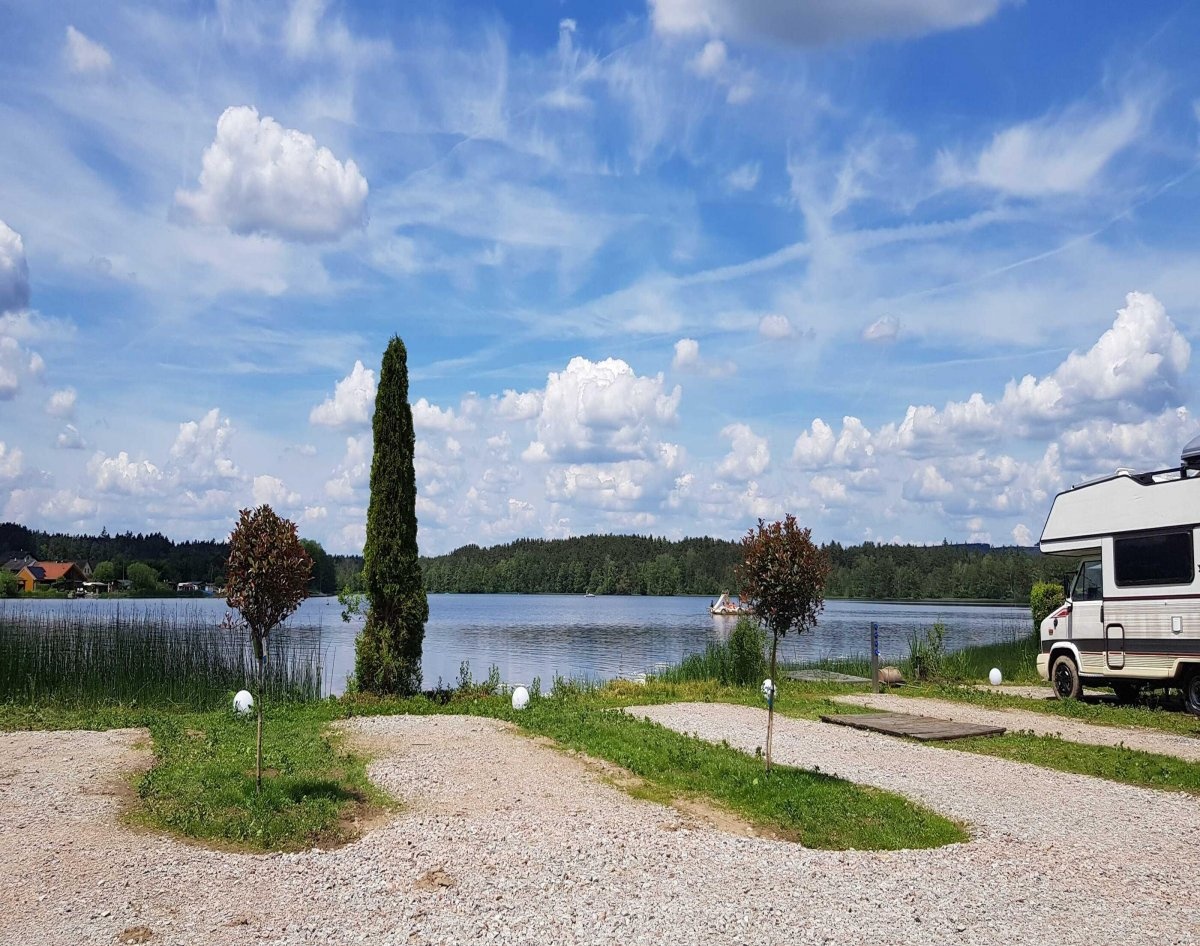 See Camping — Sítio de acampamento in Roding