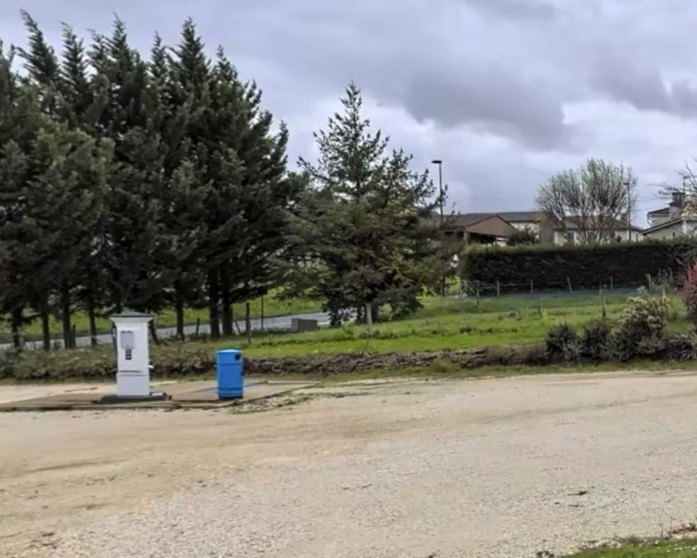 Stellplatz Saint-Martin-de-Gurson — Місце для кемперів in Saint-Martin-de-Gurson
