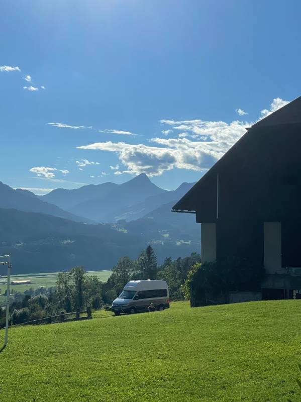 Gasthof Jakelbauer — Ställplats in Laas