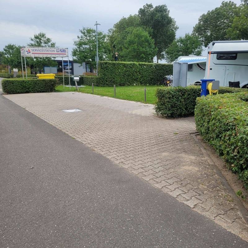Camperpark jachthaven Biesbosch — Stellplatz in Drimmelen