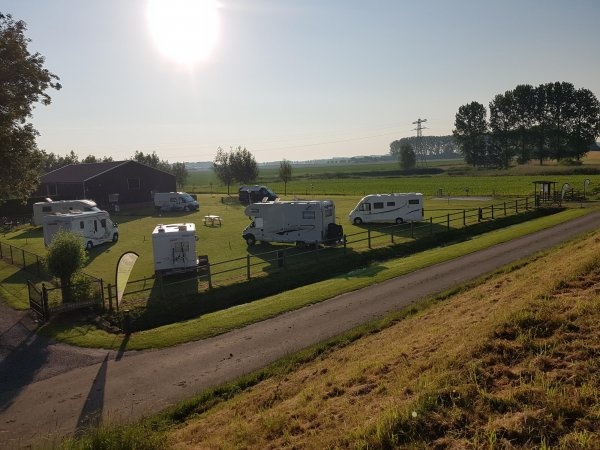 Camperplaats Hulst — Stellplatz in Vogelwaarde