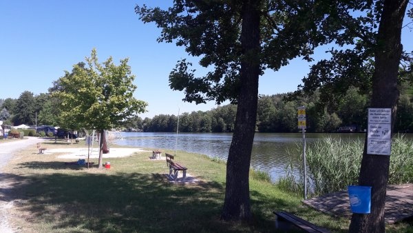 Campingplatz Rußweiher — Camping Site in Kleinkotzenreuth