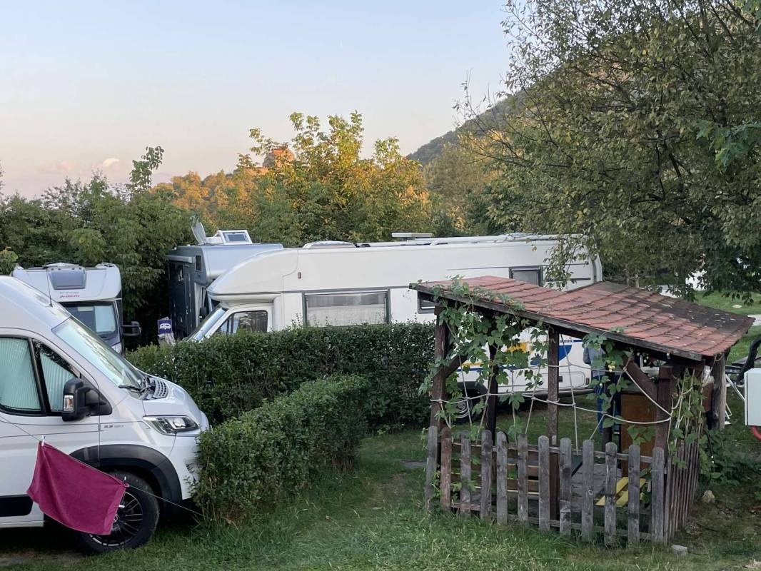 Camping Ananas — Camping Site in Cisnădioara