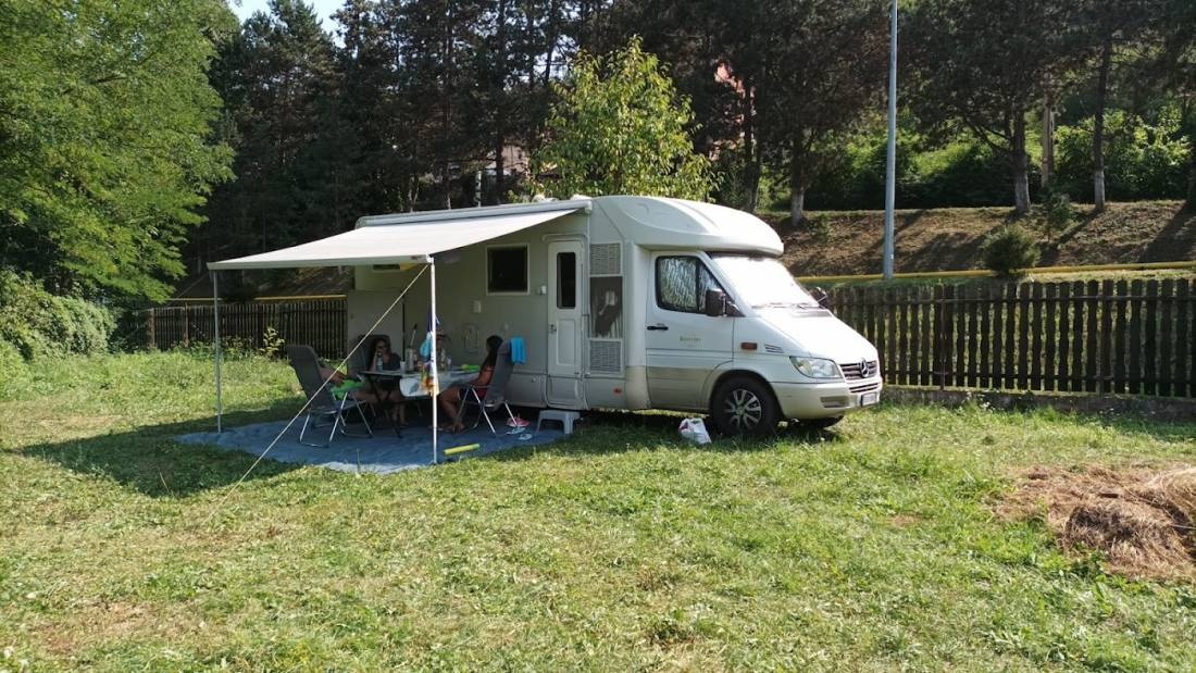 Camping Geoagiu Bai — Sítio de acampamento in Geoagiu-Băi