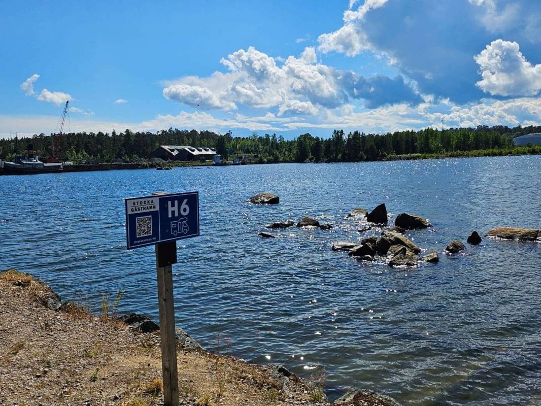 Stocka Gästhamn — Camperplads in Stocka