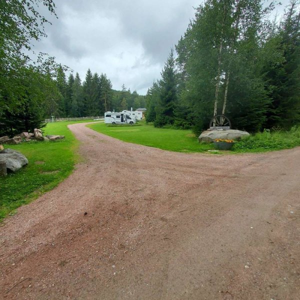 Wilderness Adventures Campsite — Photo 2