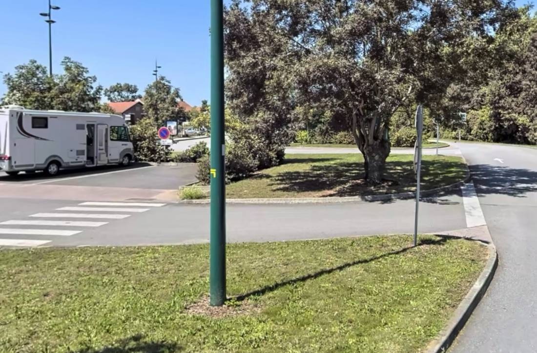 Stellplatz Mareuil-sur-Lay-Dissais — Campervan Site in Mareuil-sur-Lay-Dissais