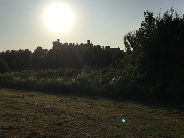 Stellplatz Arundel Castel — Місце для кемперів in Arun