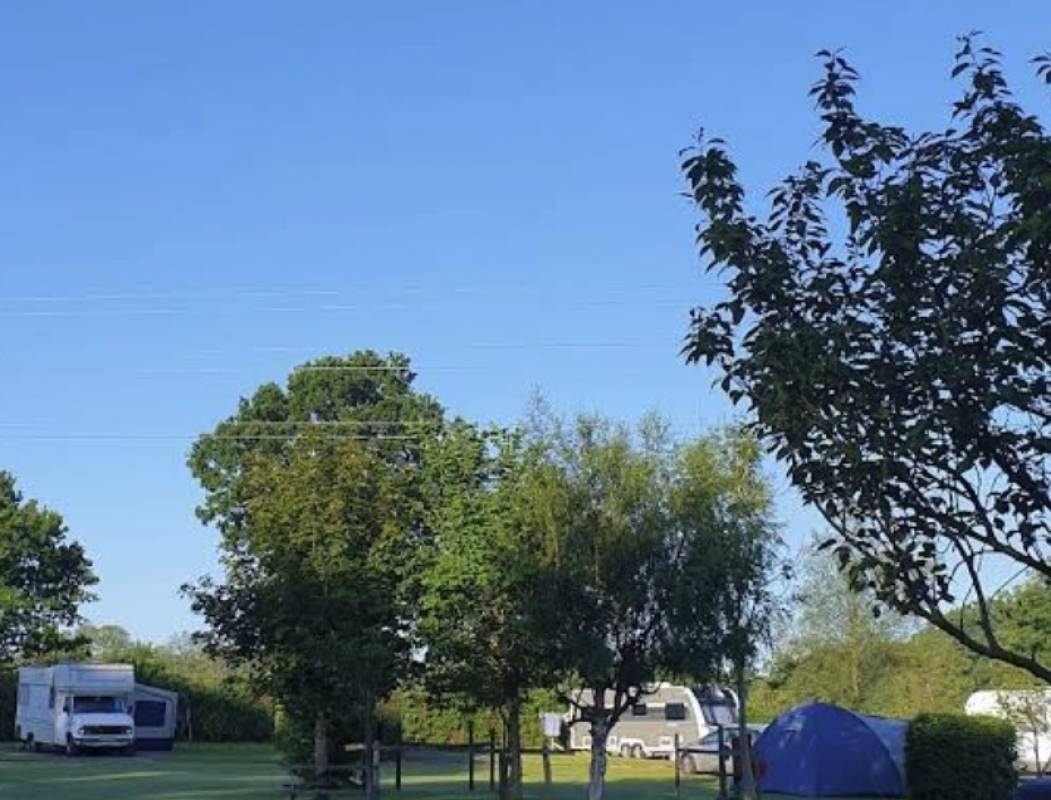 Oakley Farm Campsite — Camping in Newbury