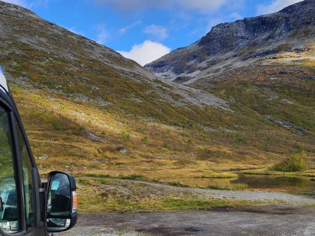 Nasjonalpark Trollstigen Parkering — Bobilplass in Valldal