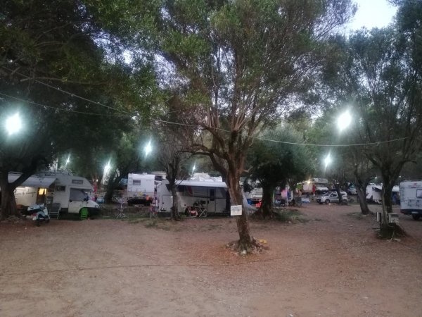 Sosta Camper Milagro — Sp. parking dla kamperów in Centola