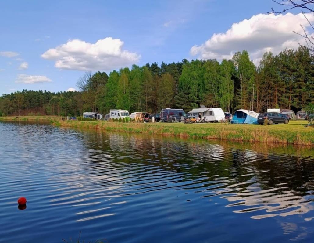 Camping 140 — Kemp in Suchedniów