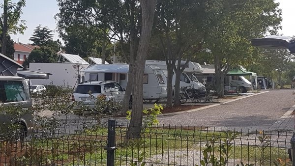 Camp Lighthouse — Stellplatz in Bašanija