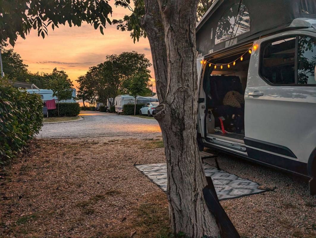 Camp Lighthouse — Area Autocaravanas in Savudrija