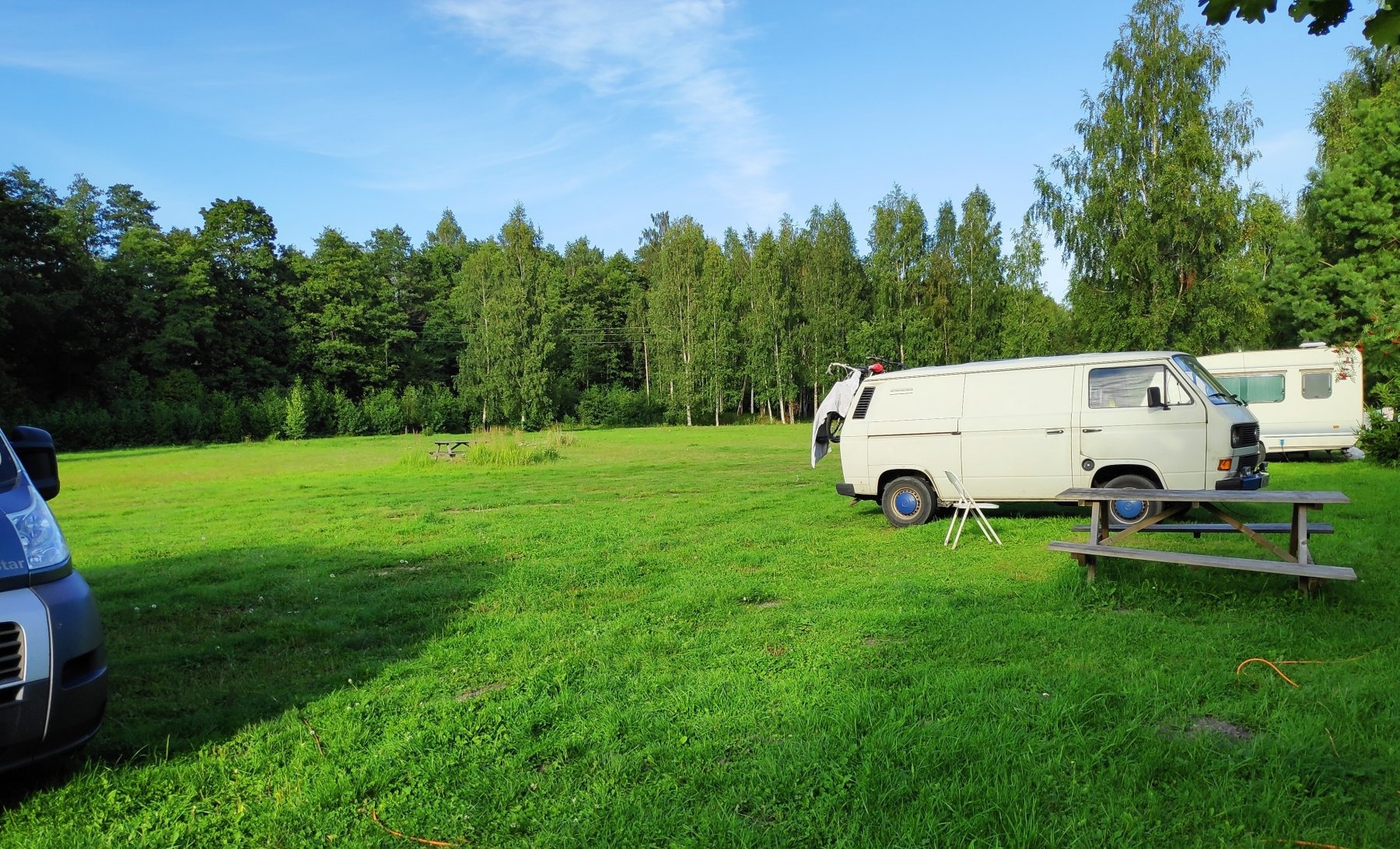 Laucu Akmens — Campingplats in Kursīši