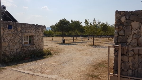 Autocamp Slapovi Krke — Campingplass in Tromilja
