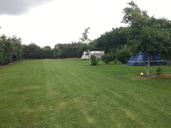 Gloucester Camping at Court Farm — Photo 2