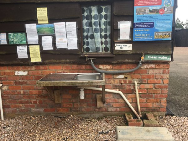 Gloucester Camping at Court Farm — Photo 3