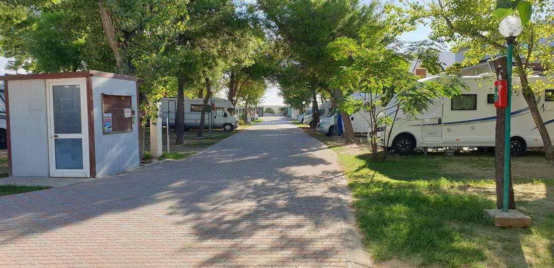 Camping Apeneste — Campingplats in Vieste