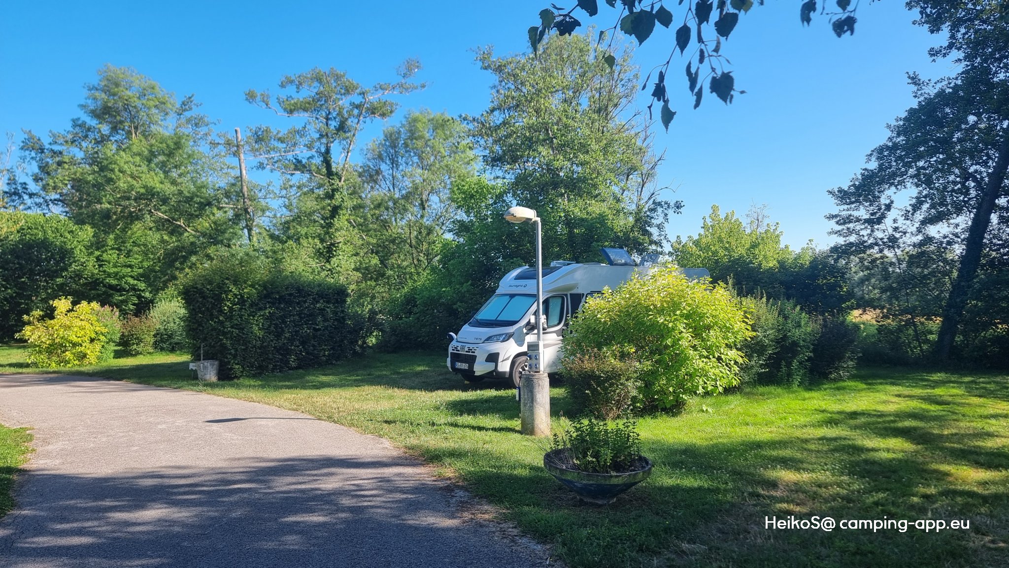 Camping La Colombière — Kemp in Pesmes