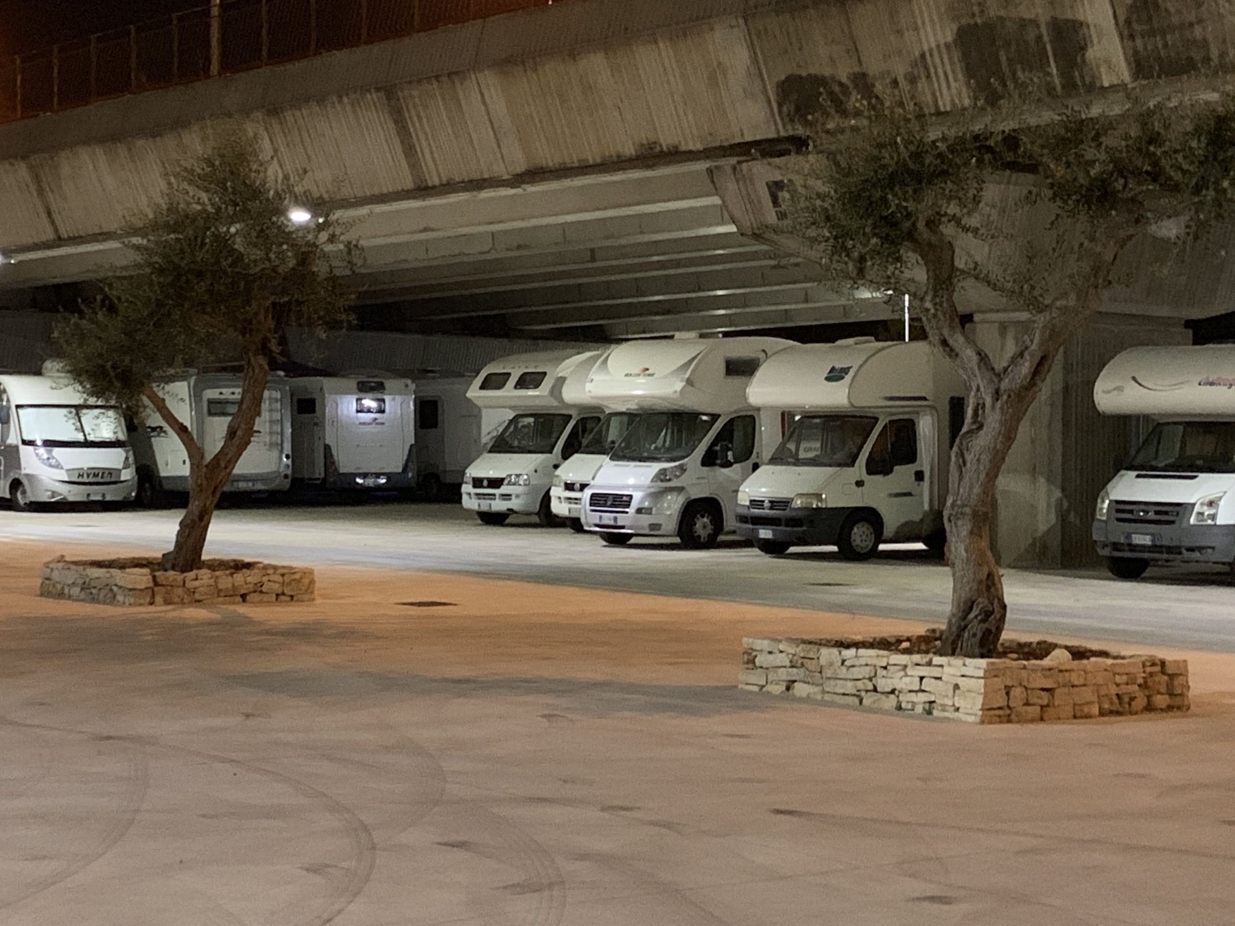 Parking Santa Fara — Aire camping car in Bari