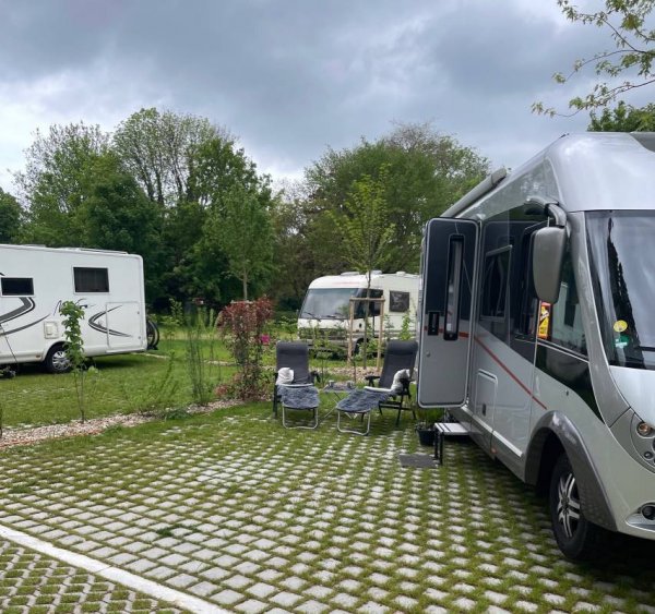 Aire de Camping-car Troyes La Champagne — Photo 3