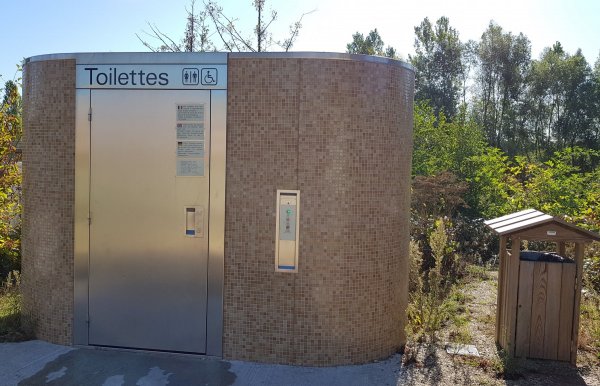 Stellplatz Dompierre-sur-Besbre — Photo 3