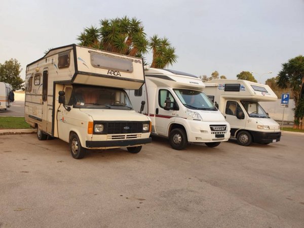 Parcheggio Via Spalato — Photo 2