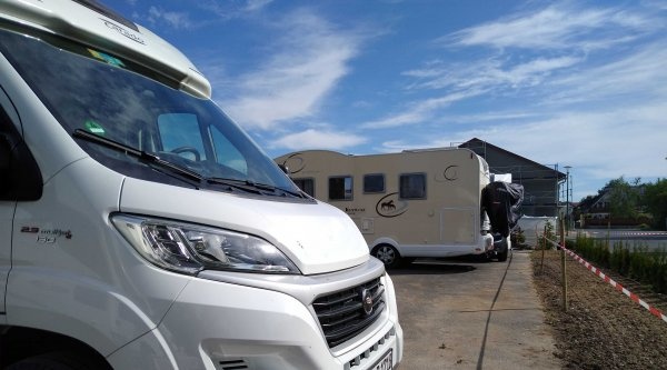 Gräfners Fuhrwerk — Bobilplass in Sommerach