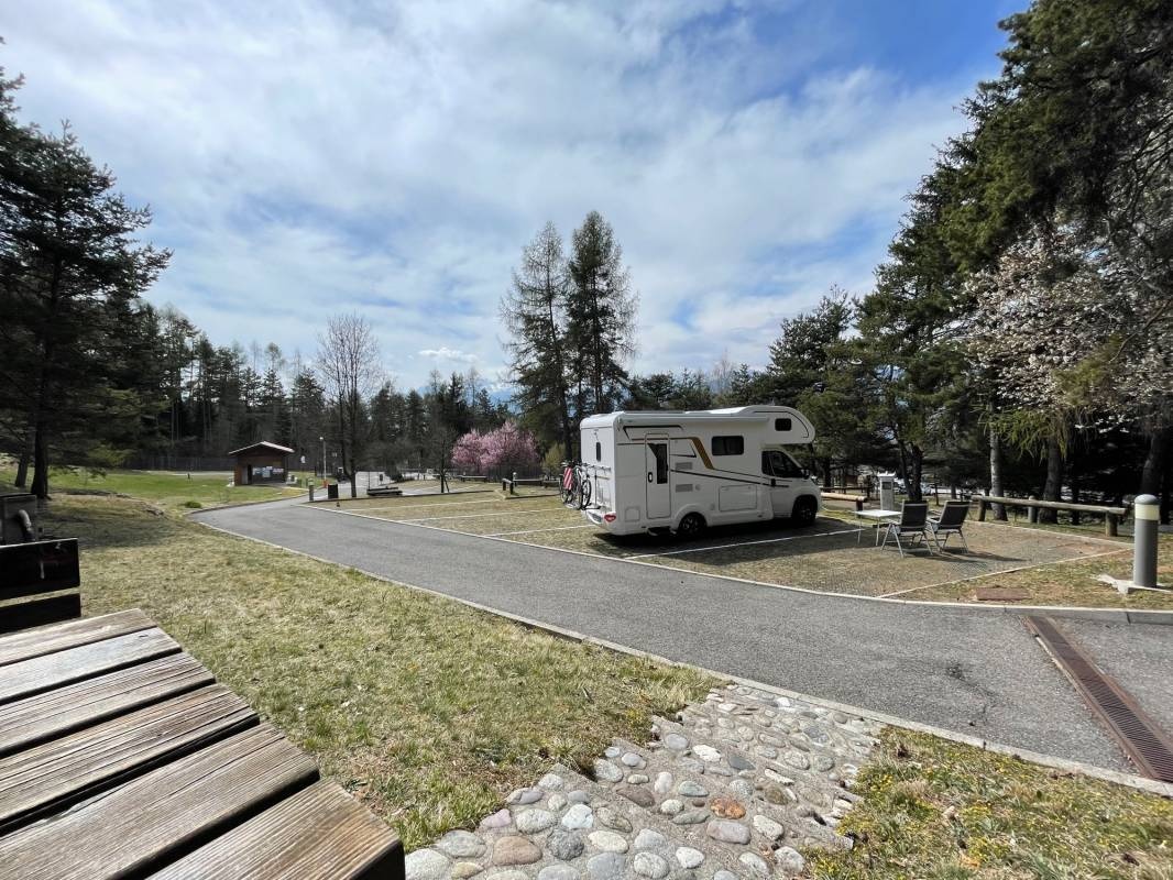 Area sosta camper La Batuda — Bobilplass in Tres